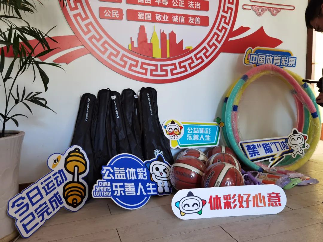 尤其是在攻