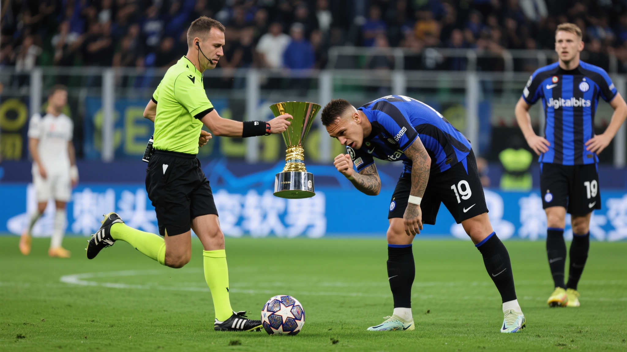 程中展现出 程中展现出